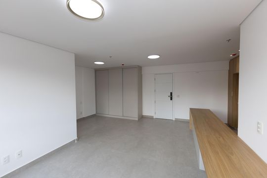 Sala 1 de apartamento para alugar com 1 quarto, 43m² em Vale do Sereno, Nova Lima
