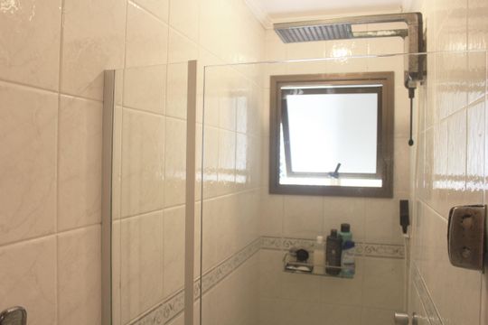 Banheiro de apartamento à venda com 2 quartos, 73m² em Santo Antônio, São Caetano do Sul