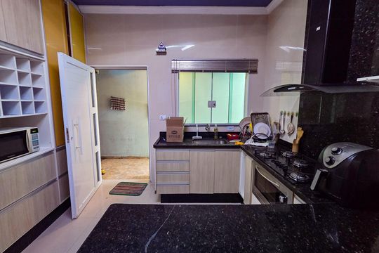 Cozinha de casa para alugar com 3 quartos, 180m² em Vila Caiçara, Praia Grande