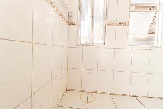Área de Serviço de apartamento para alugar com 2 quartos, 45m² em Conjunto Habitacional Presidente Castelo Branco, Carapicuíba