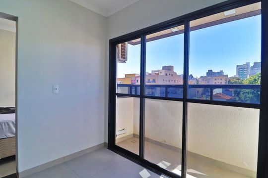 Sala de apartamento para alugar com 1 quarto, 28m² em Santa Mônica, Uberlândia