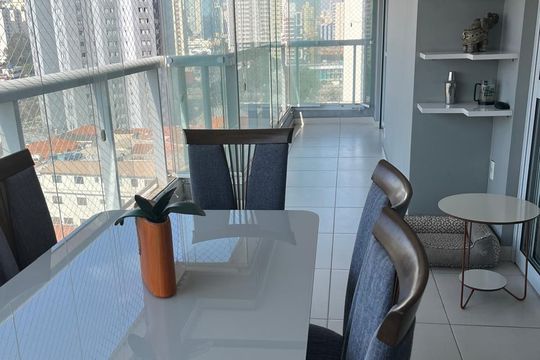 Varanda de apartamento à venda com 2 quartos, 104m² em Tatuapé, São Paulo