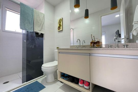 Banheiro de apartamento à venda com 2 quartos, 104m² em Tatuapé, São Paulo