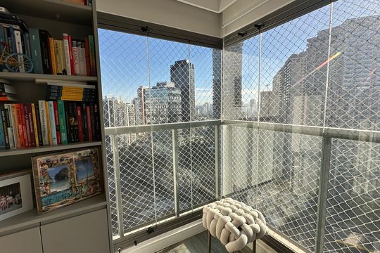Apartamento à venda com 4 quartos, 181m² em Jardim das Acacias, São Paulo