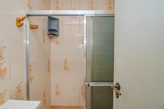 Banheiro de apartamento para alugar com 1 quarto, 45m² em Rubem Berta, Porto Alegre