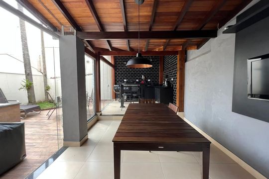 Casa de Condomínio à venda com 3 quartos, 165m² em Parque Rural Fazenda Santa Cândida, Campinas