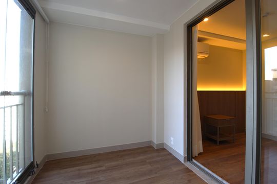 Varanda de kitnet/studio para alugar com 1 quarto, 30m² em Indianópolis, São Paulo