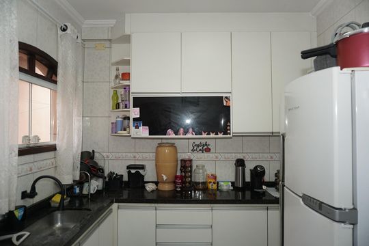 Cozinha de casa para alugar com 3 quartos, 127m² em Jardim Macedonia, Embu das Artes