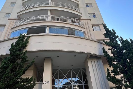 Fachada de apartamento para alugar com 2 quartos, 51m² em Pinheiros, São Paulo