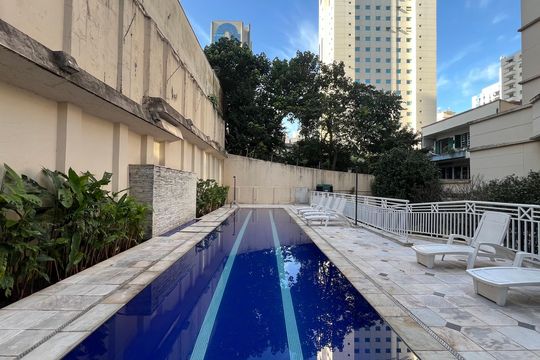 Piscina de apartamento para alugar com 2 quartos, 51m² em Pinheiros, São Paulo