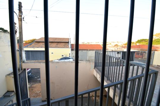 Quarto 1 - Vista de casa à venda com 2 quartos, 115m² em Vila Miguel Vicente Cury, Campinas