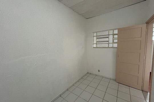 Quarto 2 de casa à venda com 2 quartos, 78m² em Vila Valqueire, Rio de Janeiro