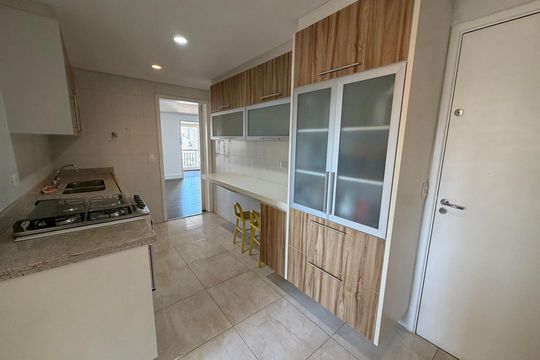 Cozinha de apartamento à venda com 3 quartos, 128m² em Vila Mariana, São Paulo