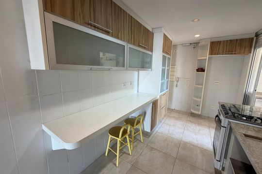 Cozinha de apartamento à venda com 3 quartos, 128m² em Vila Mariana, São Paulo