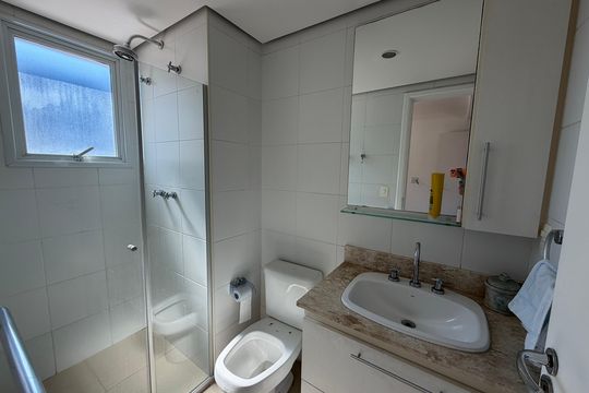 Banheiro de apartamento à venda com 3 quartos, 128m² em Vila Mariana, São Paulo