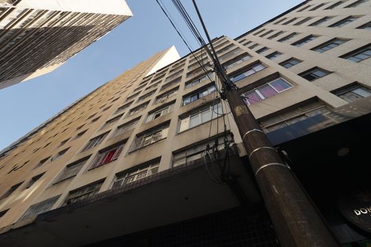 Fachada de apartamento para alugar com 1 quarto, 30m² em Liberdade, São Paulo