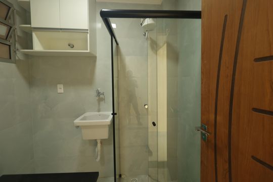 Banheiro de apartamento para alugar com 1 quarto, 30m² em Liberdade, São Paulo