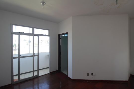 Sala de apartamento à venda com 1 quarto, 65m² em Copacabana, Belo Horizonte