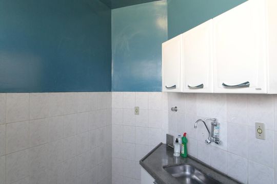 Cozinha e Área de Serviço de apartamento para alugar com 1 quarto, 65m² em Copacabana, Belo Horizonte