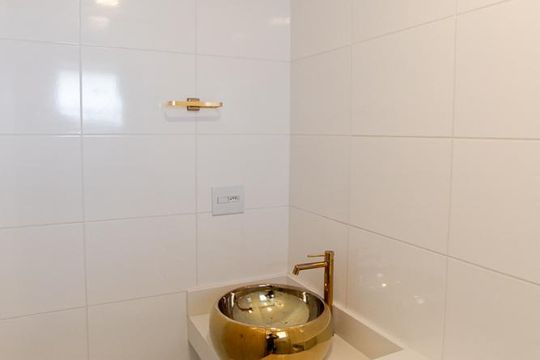 Banheiro de apartamento para alugar com 2 quartos, 43m² em Vila Santa Terezinha (zona Norte), São Paulo