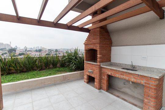 Área comum - Churrasqueira de apartamento para alugar com 2 quartos, 43m² em Vila Santa Terezinha (zona Norte), São Paulo