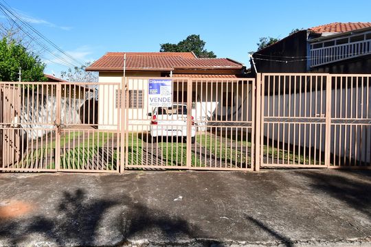 Fachada / Placa de casa à venda com 2 quartos, 216m² em Residencial Terra Nova, Campinas