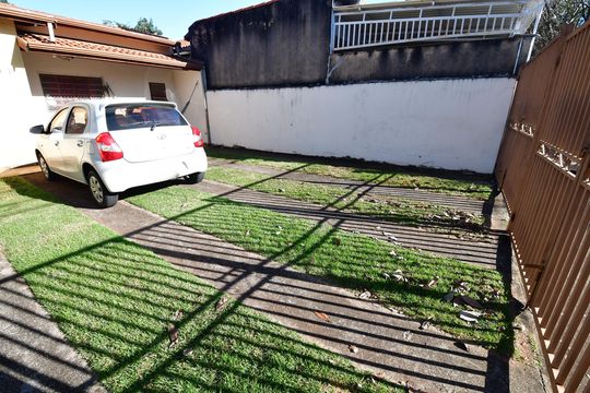 Garagem de casa à venda com 2 quartos, 216m² em Residencial Terra Nova, Campinas