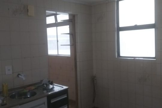 Cozinha de apartamento à venda com 2 quartos, 58m² em Vila Sabrina, São Paulo