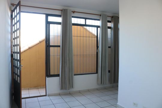 Sala de casa para alugar com 2 quartos, 65m² em Vila Augusto, São Paulo
