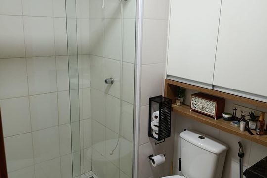 Banheiro de apartamento para alugar com 1 quarto, 39m² em Taguatinga, Brasília