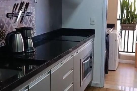 Cozinha de apartamento para alugar com 1 quarto, 39m² em Taguatinga, Brasília