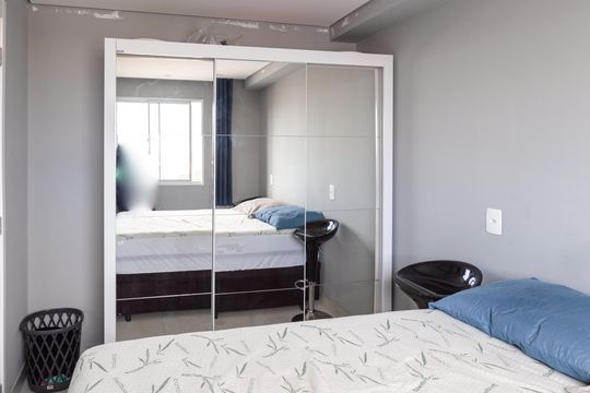 Quarto 2 de apartamento para alugar com 2 quartos, 36m² em Vila das Bandeiras, Guarulhos