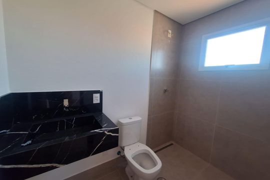 Banheiro da suíte de apartamento para alugar com 3 quartos, 94m² em Jardim Pedroso, Indaiatuba