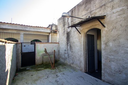 Área externa de casa para alugar com 1 quarto, 16m² em Trindade, São Gonçalo