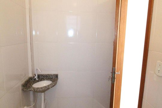Banheiro 1 de kitnet/studio para alugar com 1 quarto, 170m² em Jardim Satélite, São José dos Campos