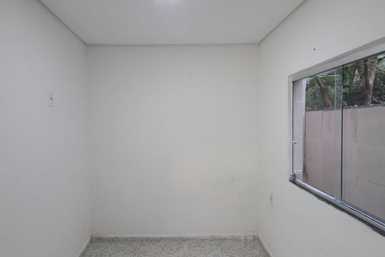 Quarto de kitnet/studio para alugar com 1 quarto, 35m² em Jardim Felicidade, Belo Horizonte
