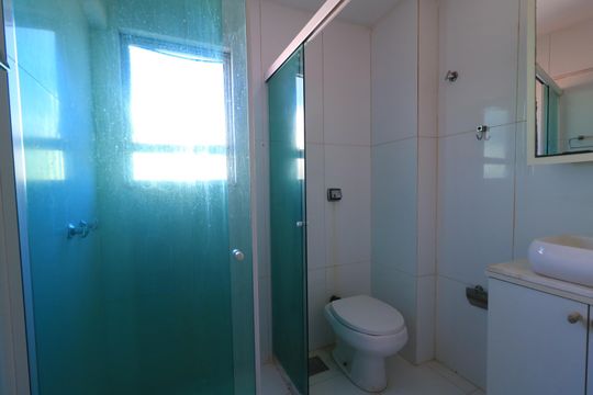 Banheiro de apartamento para alugar com 2 quartos, 80m² em Méier, Rio de Janeiro