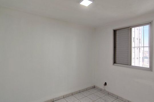 Apartamento para alugar com 2 quartos, 50m² em Jardim do Tiro, São Paulo