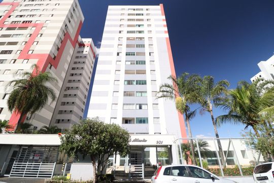 Fachada de apartamento para alugar com 3 quartos, 83m² em Osvaldo Rezende, Uberlândia