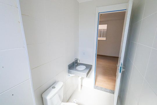 Banheiro de apartamento à venda com 2 quartos, 45m² em Paquetá, Belo Horizonte