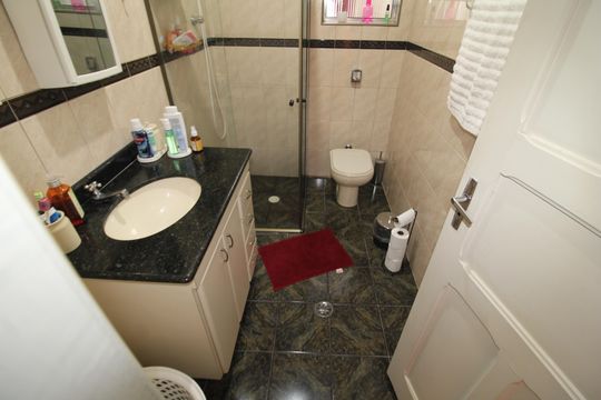 Banheiro de apartamento à venda com 2 quartos, 77m² em Santana, São Paulo