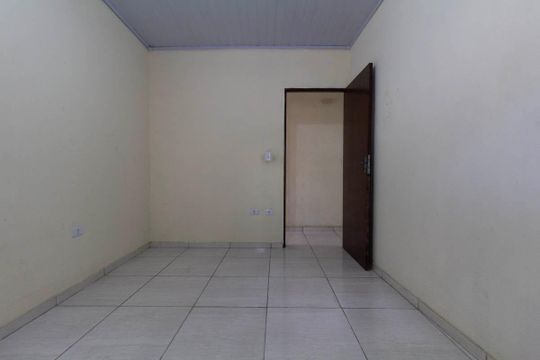 Quarto 1 de casa para alugar com 2 quartos, 55m² em São Miguel Paulista, São Paulo