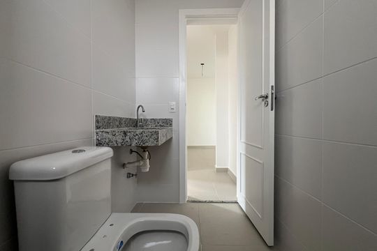 Banheiro Social de apartamento para alugar com 2 quartos, 68m² em Serrano, Belo Horizonte