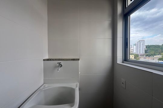 Área de Serviço de apartamento para alugar com 2 quartos, 68m² em Serrano, Belo Horizonte