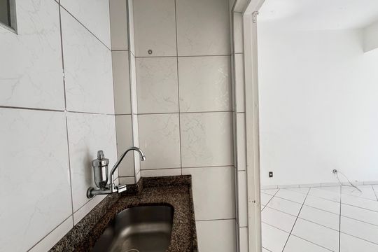 Cozinha de kitnet/studio à venda com 1 quarto, 34m² em Copacabana, Rio de Janeiro