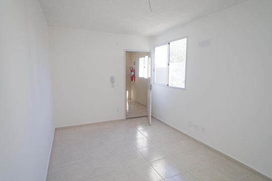 Sala de apartamento para alugar com 2 quartos, 45m² em Campo Grande, Rio de Janeiro