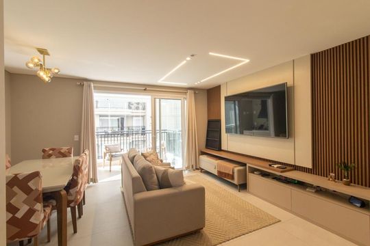 Apartamento à venda com 4 quartos, 126m² em Vila Izabel, Curitiba