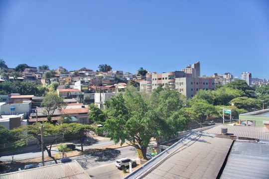 Quarto - Vista de kitnet/studio para alugar com 1 quarto, 30m² em João Pinheiro, Belo Horizonte