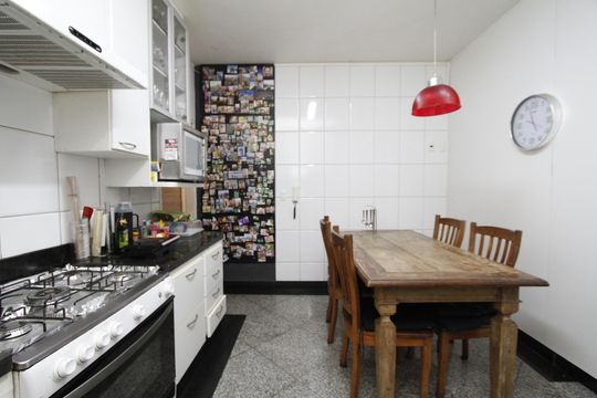 Cozinha de apartamento à venda com 4 quartos, 231m² em Barroca, Belo Horizonte