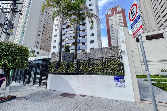 Fachada com Plaquinha de apartamento para alugar com 3 quartos, 86m² em Tatuapé, São Paulo